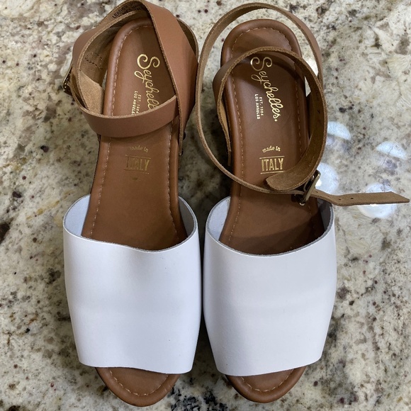 NWOT Seychelles White / Tan Platform Wedge (Size 7) - Picture 3 of 6